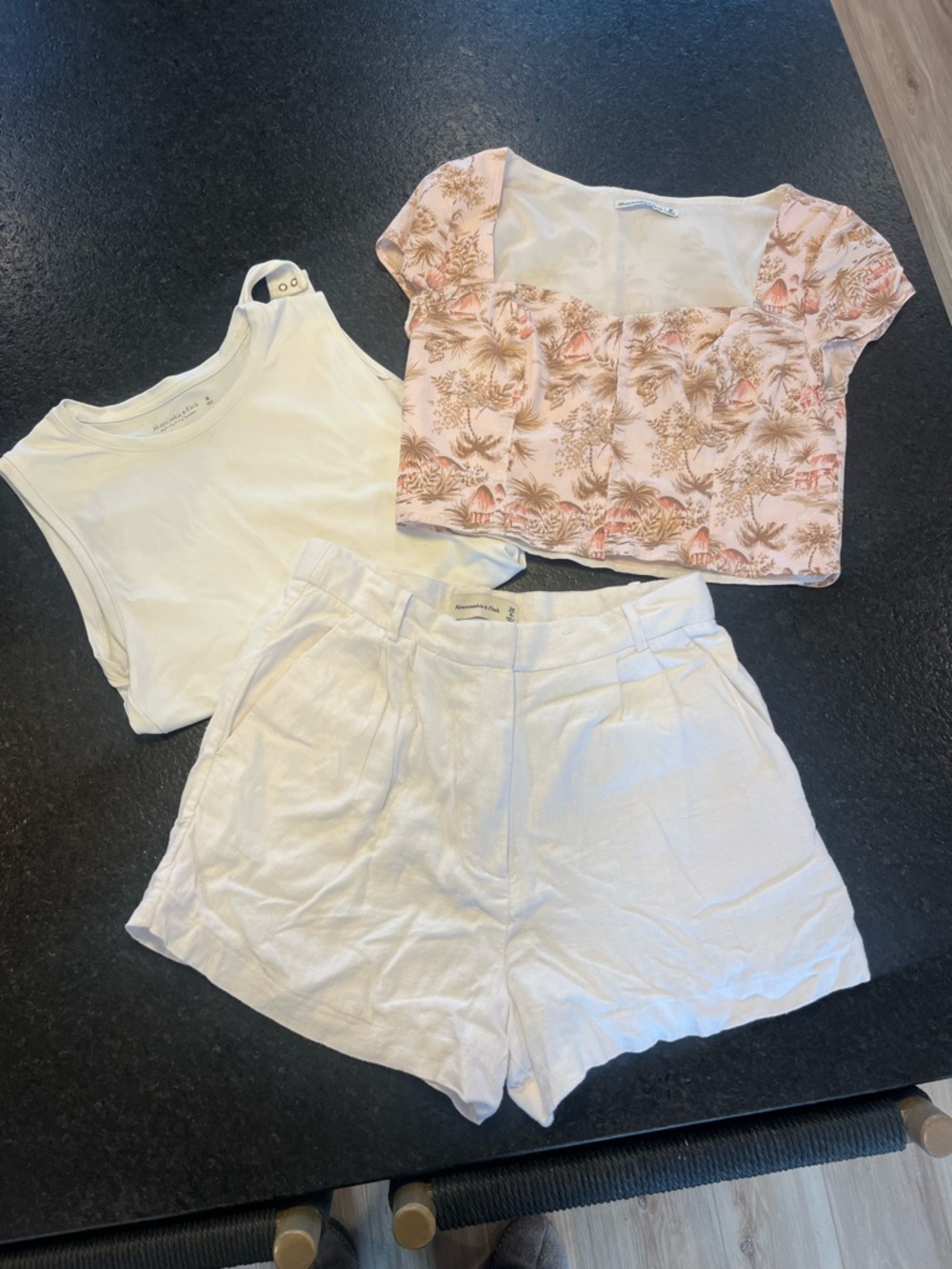 Abercrombie & Fitch Summer Linen Bundle